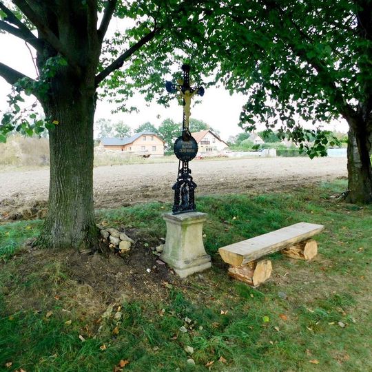 Pamětní kříž na západním okraji Vřesníku