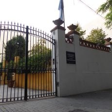 Pare Orfes street air raid shelter