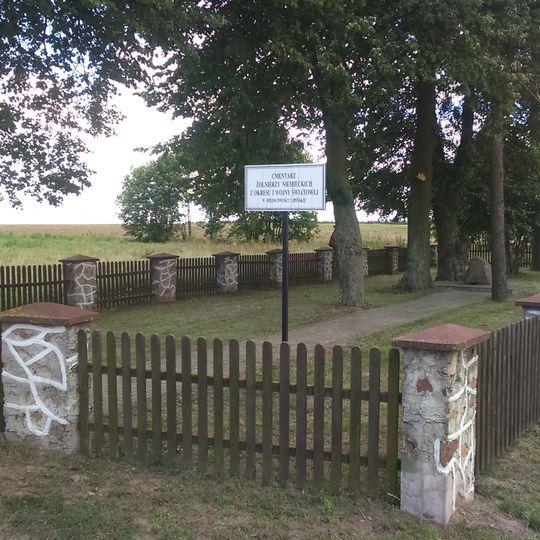 Cmentarz wojenny z I i II wojny światowej