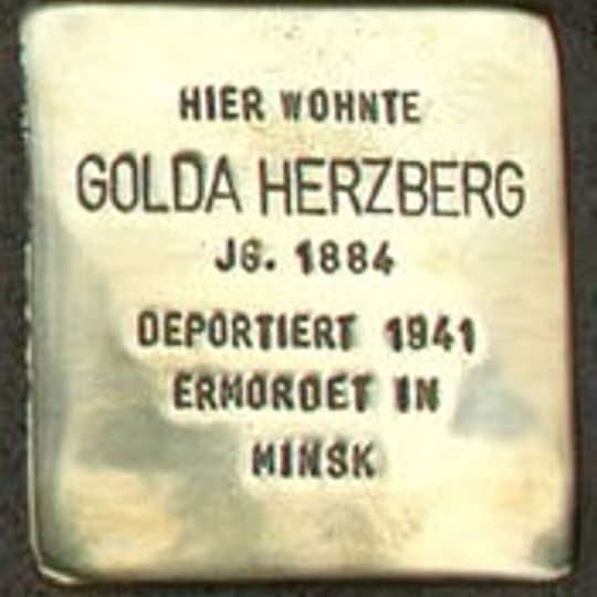 Stolperstein en memoria de Golda Herzberg