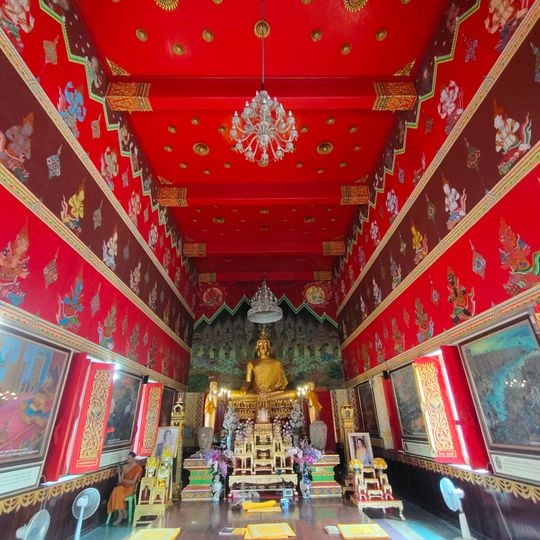 Wat Phichai Songkhram