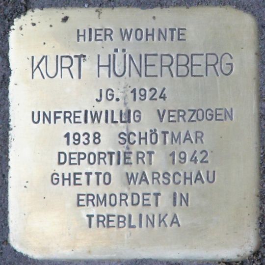 Stolperstein en memoria de Kurt Hünerberg