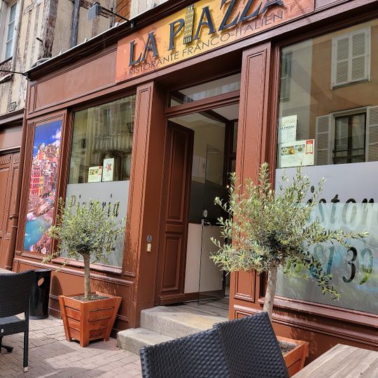La Piazza