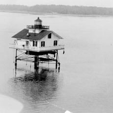 Upper Cedar Point Light