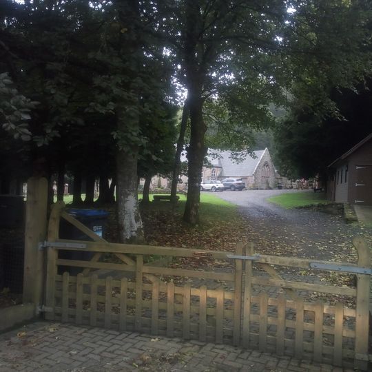 Cavers House, St Cuthbert's Church