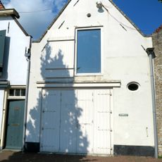 Pakhuis met puntgevel