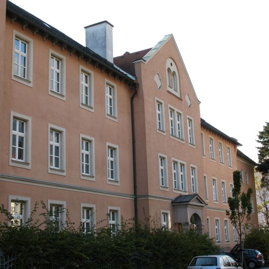 Leopoldinum, Franziskanerkolleg und Schülerhort mit Hauskapelle