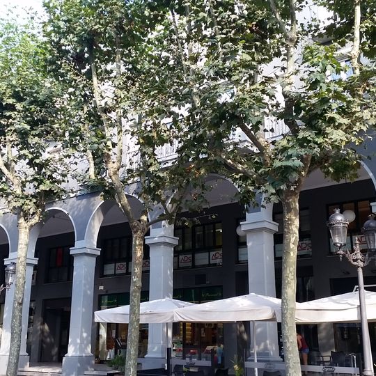 Antiga fàbrica del passeig de Barcelona