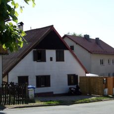 Wohnhaus mit Mansarddach