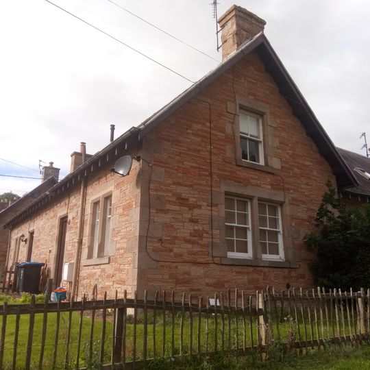 2 Bonjedward Cottages, Bonjedward House