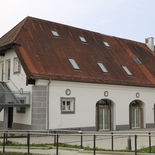 Ehemals Wirtschaftsgebäude