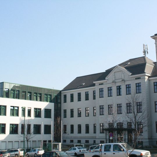 BRG und BORG, ehemaliges Waisenhaus