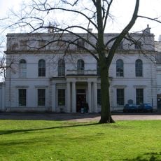 Gunnersbury Park