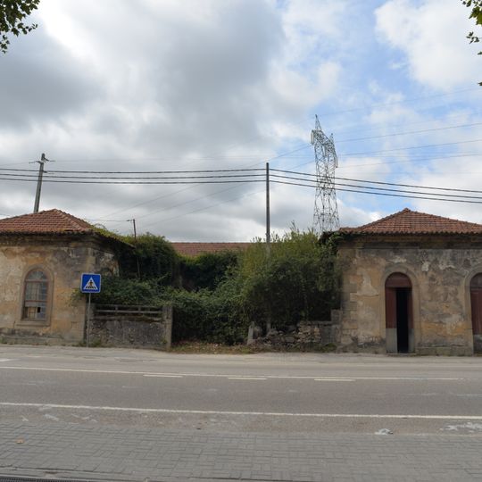 Edifícios da Mala-Posta de Sanfins, ou de São Jorge, antiga muda de Souto Redondo
