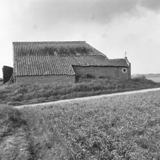 Sint-Annakapel with shed