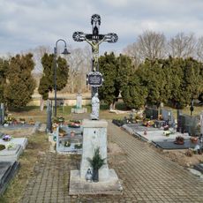 Hřbitovní kříž ve Štěpánovicích