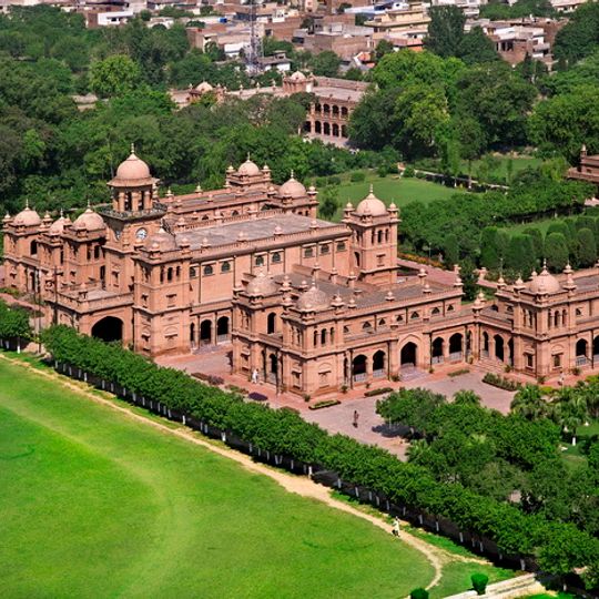 Islamia College University
