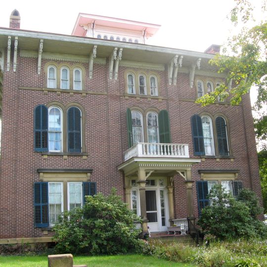 Henderson Hall Historic District