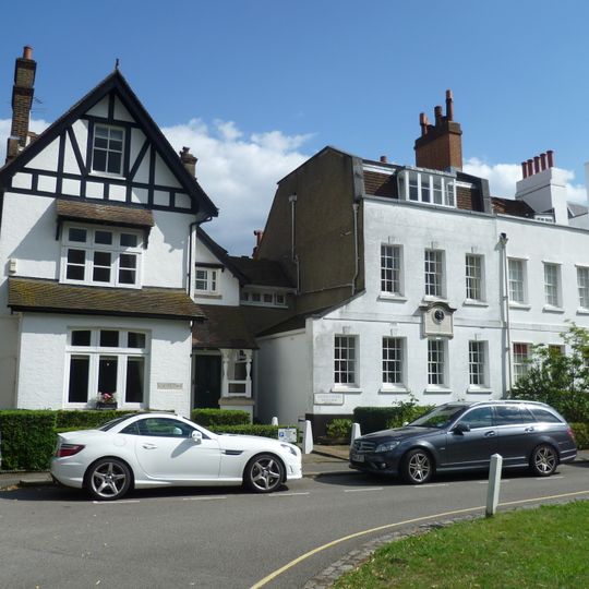 Livingstone Cottage and Monken Cottage