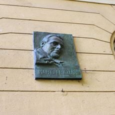 Hviezdoslavovo gymnázium, tabuľa pamätná