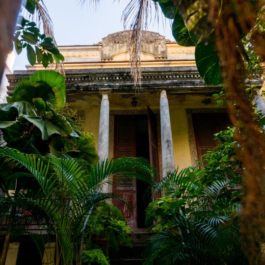 Imóvel à Rua Ribeiro de Almeida, nº 25