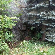 Pamětní deska neštěstí na železnici jihovýchodně od Ondřejova