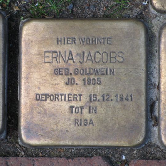 Stolperstein dedicated to Erna Jacobs
