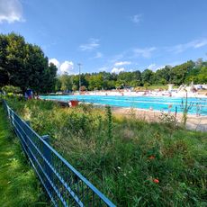 Warmfreibad
