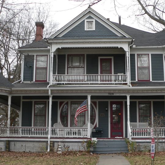 George H. and Loretta Ward House