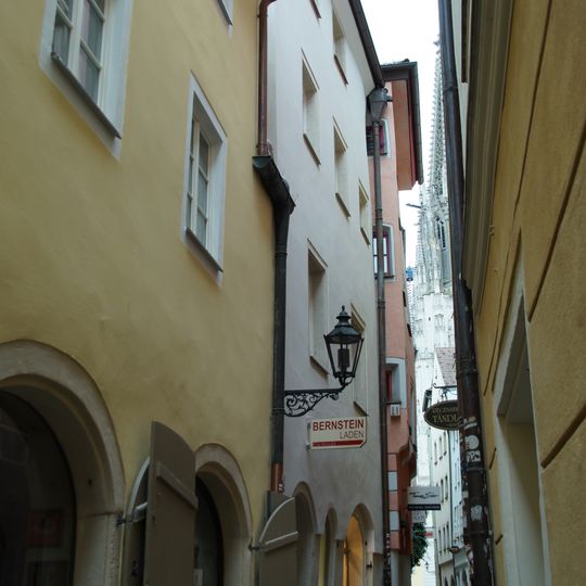 Wohnhaus, südlicher Wohnanbau des Baumburger Turmes