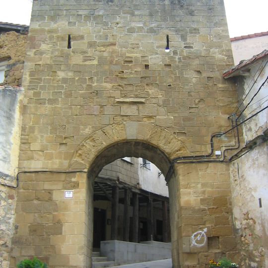 Walls of Salinillas de Buradon
