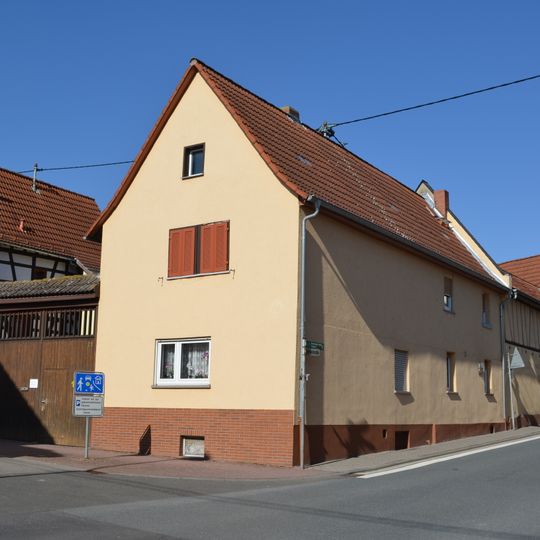 Schulstraße 21