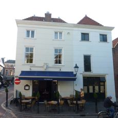 De Schuymtamboer: koetshuis