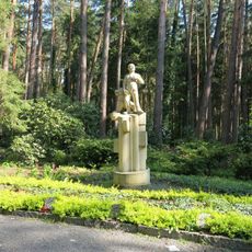 Památník v místě pohřbu popravených účastníků Rumburské vzpoury na Lesním hřbitově v Novém Boru