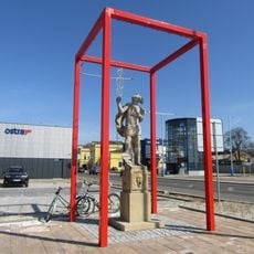 Socha Merkura v Šumperku na autobusovém nádraží