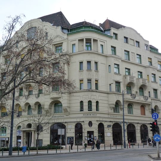 Hadik Kávéház