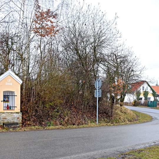 Kaplička severně od Dobčic