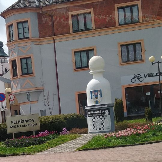 Plastika Pelhřimovského pěšce v Pelhřimově