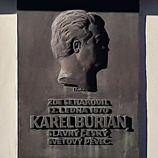Pamětní deska Karlu Burianovi v Rousínově