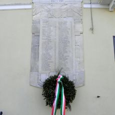 Lapide commemorativa ai caduti a Ro Ferrarese