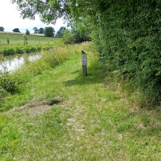 Milepost At Sp 6169 7425, Grand Union Canal