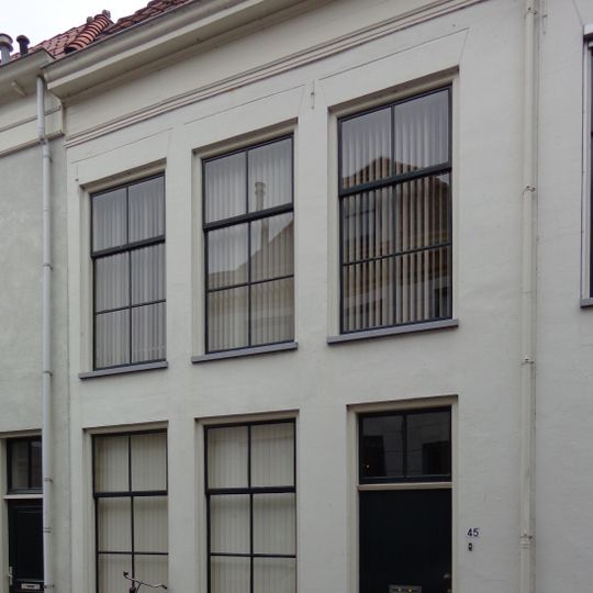 Pand met restanten van de middeleeuwse stadsmuur