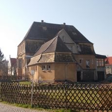 Repräsentativer villenartiger Bau Schloßweg 4