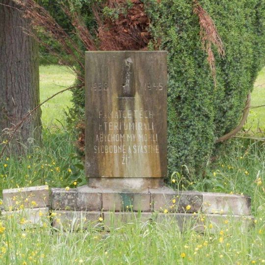 Pomník vojákům Rudé armády ve Valkeřicích