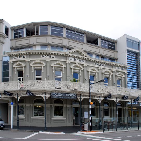 Oxley's Hotel Facade