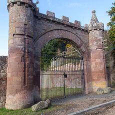 Dryburgh, Orchard House, Gate