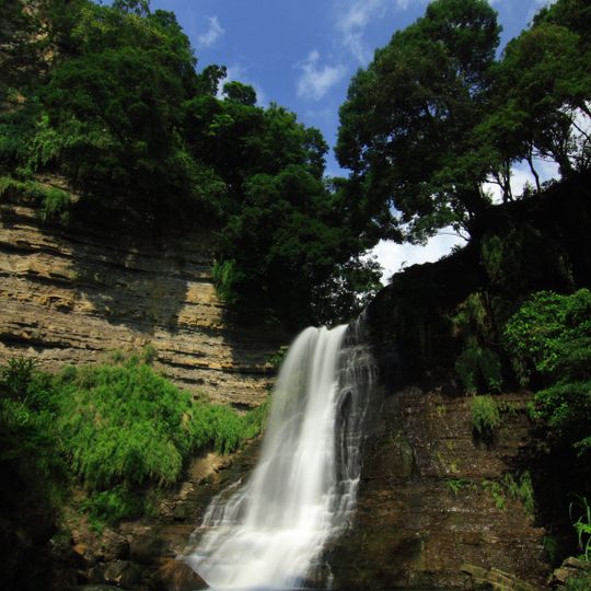 Shengren Waterfall