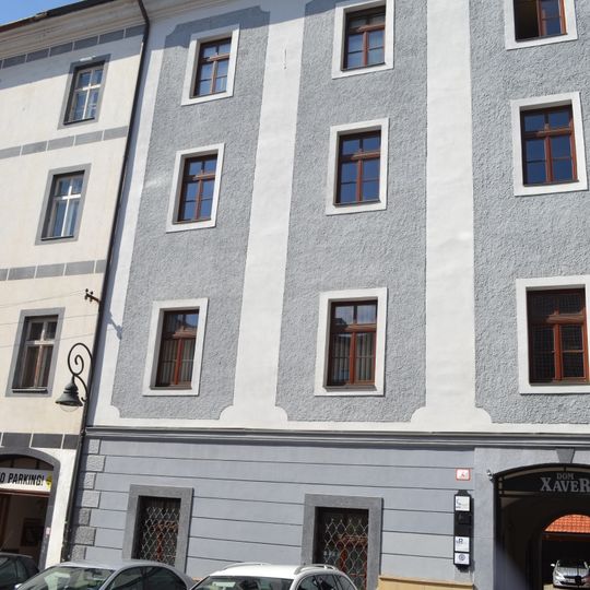 Jezuitský kláštor, dom meštiansky