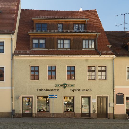 Wohnhaus in geschlossener Bebauung Markt 25